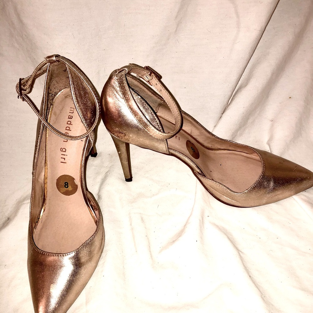 Gold pointed toe heels